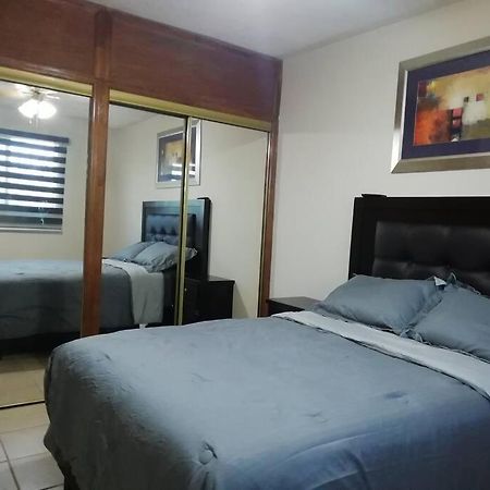 Departamento Equipado á 3 minutos del Consulado americano Manuel F. Martínez Exterior foto